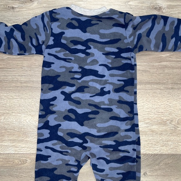 Carter’s Fleece Footed Pajama’s 3T Blue Camouflage Bulldog - Picture 5 of 9